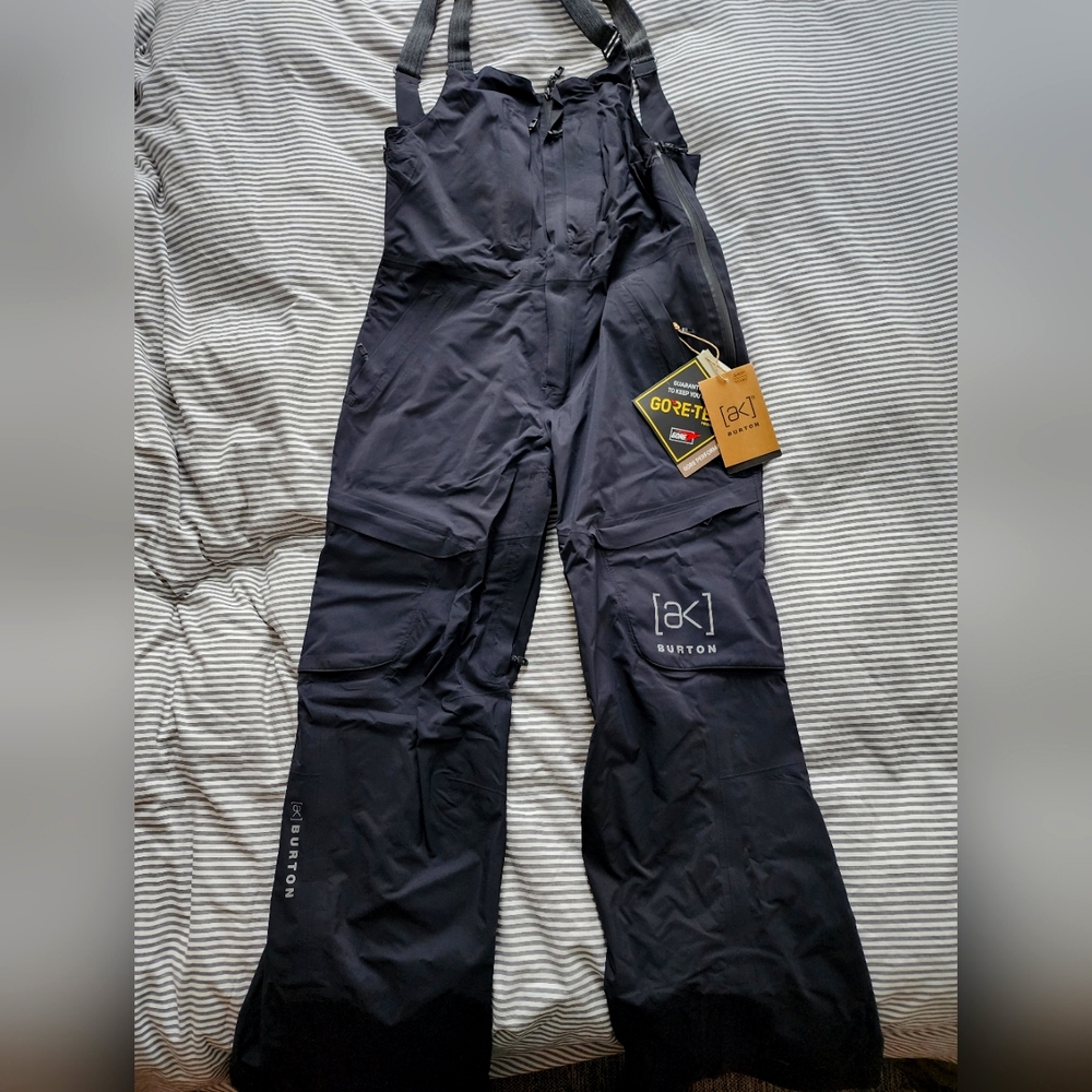 Burton Kimmy Gore-Tex Bib Size Medium